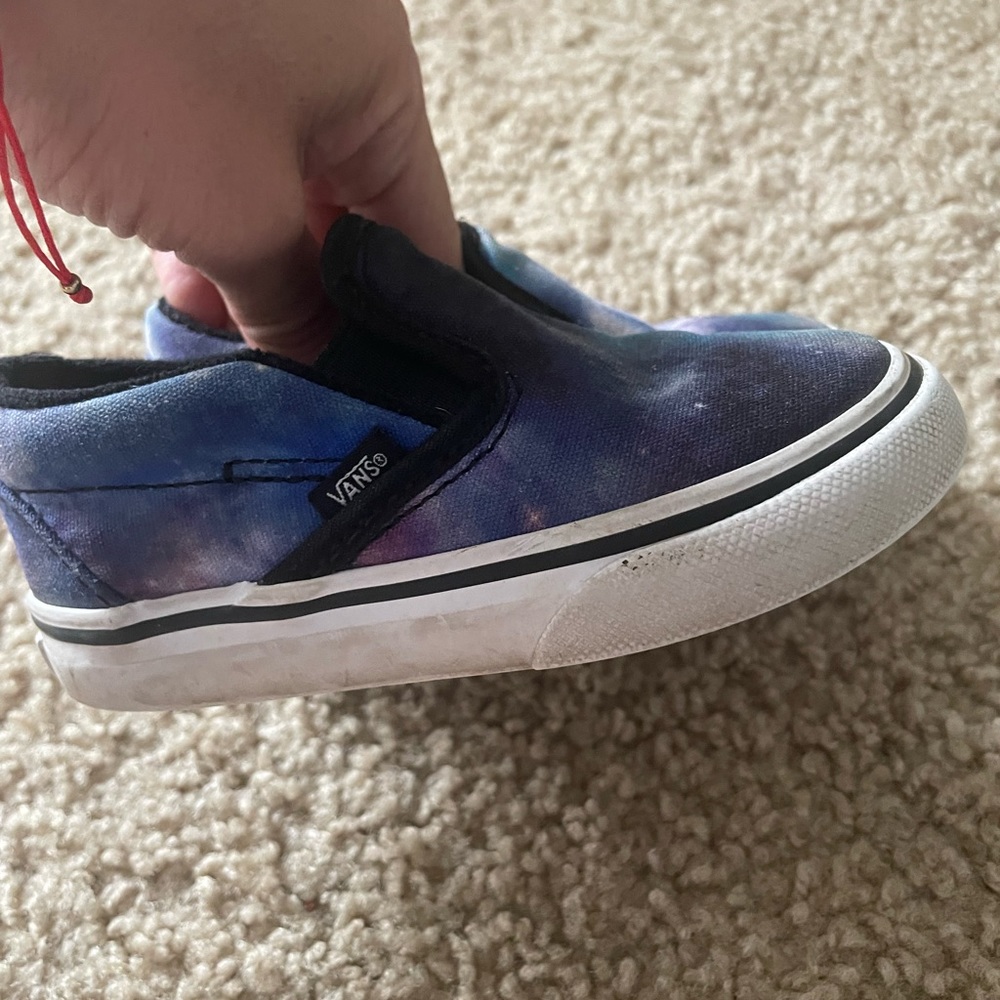 Toddler vans shoes. Size 6